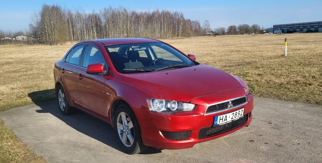 Mitsubishi Lancer